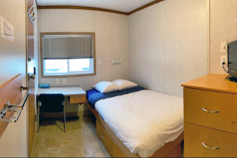ATCO Elk Valley Lodge Bedroom